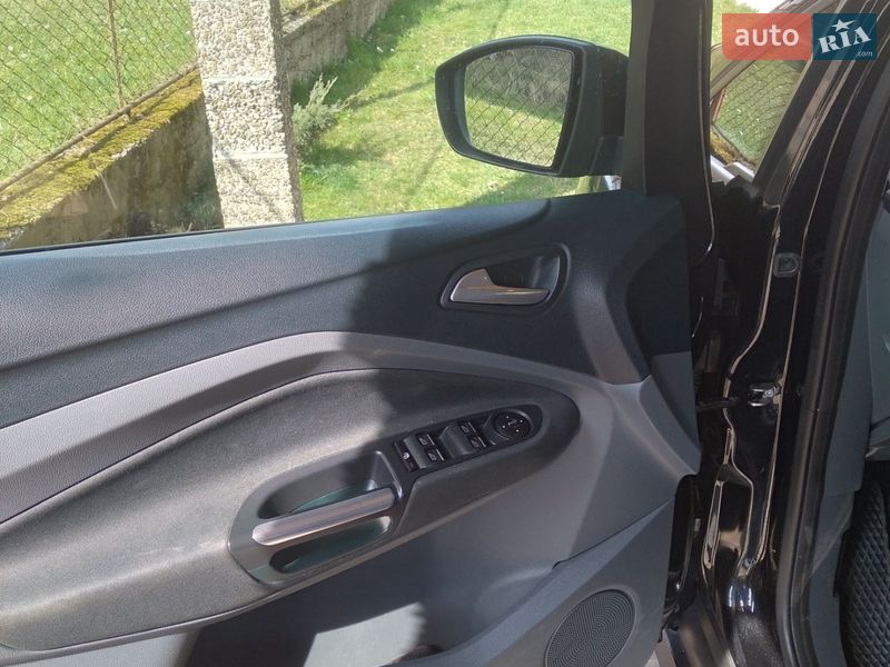 Минивэн Ford Grand C-Max 2011 в Перечине