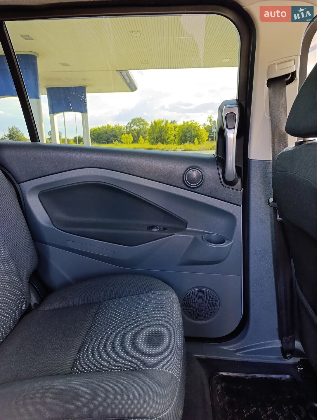 2010 Ford C-MAX - мініатюра 45