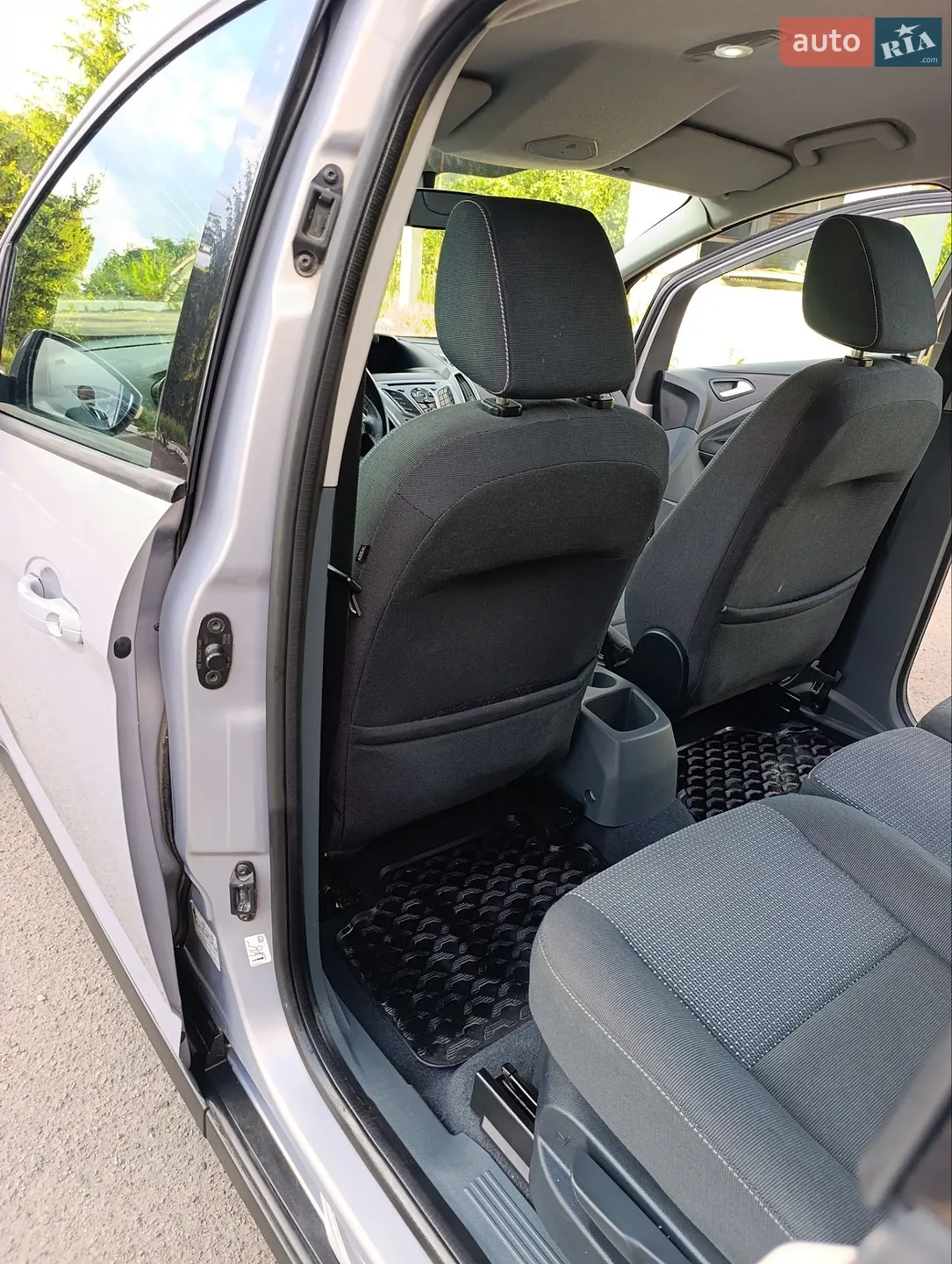 2010 Ford C-MAX - мініатюра 48