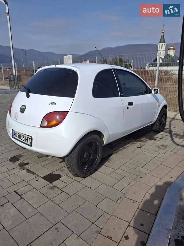 Хэтчбек Ford KA 2008 в Хусте