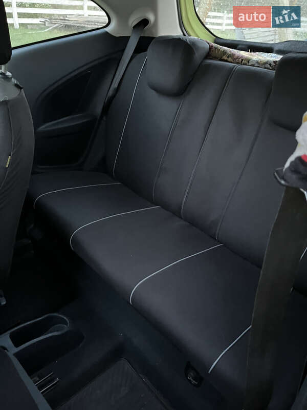 Хэтчбек Ford KA 2012 в Софиевской Борщаговке фото 14 Хэтчбек Ford KA 2012 в Софиевской Борщаговке