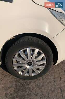 Хетчбек Ford KA 2012 в 