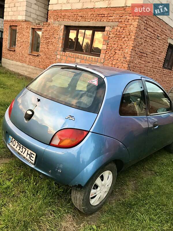 Хэтчбек Ford KA 2002 в Тячеве