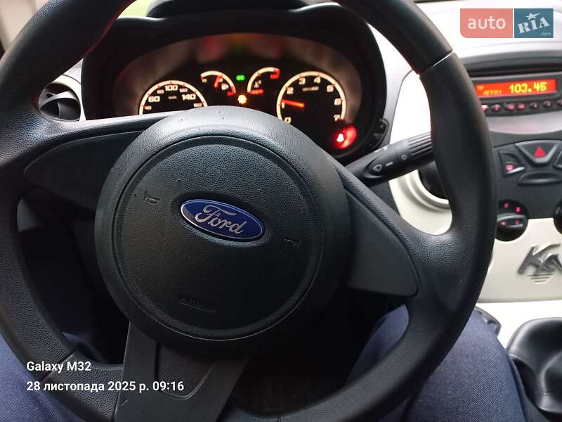 Хэтчбек Ford KA 2009 в Луцке