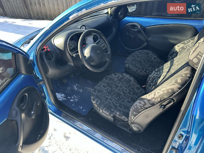 Хэтчбек Ford KA 2003 в Коломые