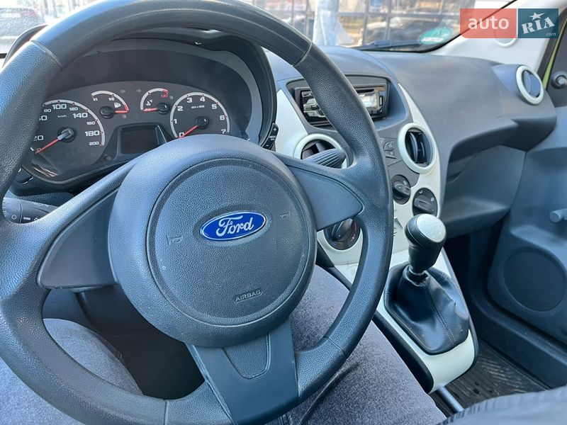 Хэтчбек Ford KA 2012 в Софиевской Борщаговке