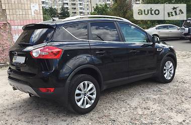 Внедорожник / Кроссовер Ford Kuga 2012 в Киеве