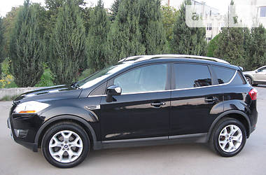 Внедорожник / Кроссовер Ford Kuga 2010 в Хмельницком