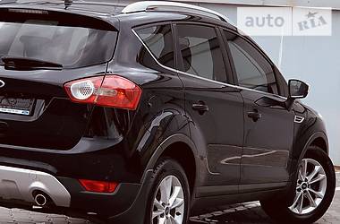 Внедорожник / Кроссовер Ford Kuga 2013 в Одессе