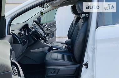 Внедорожник / Кроссовер Ford Kuga 2013 в 