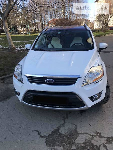 Позашляховик / Кросовер Ford Kuga 2010 в 