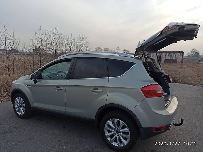 Позашляховик / Кросовер Ford Kuga 2008 в Києві