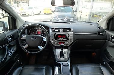 Позашляховик / Кросовер Ford Kuga 2011 в 