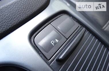 Позашляховик / Кросовер Ford Kuga 2011 в 