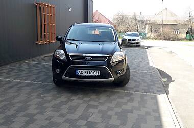 Позашляховик / Кросовер Ford Kuga 2011 в 