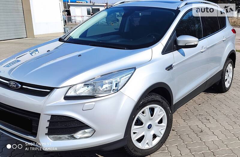 Позашляховик / Кросовер Ford Kuga 2014 в Нововолинську