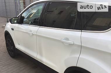 Позашляховик / Кросовер Ford Kuga 2017 в Чернігові