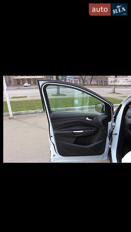 Внедорожник / Кроссовер Ford Kuga 2016 в Конотопе фото 22 Внедорожник / Кроссовер Ford Kuga 2016 в Конотопе