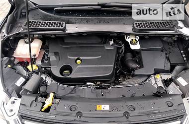 Позашляховик / Кросовер Ford Kuga 2013 в 