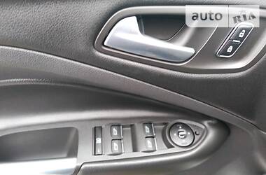 Позашляховик / Кросовер Ford Kuga 2013 в 