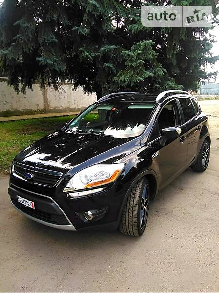 Позашляховик / Кросовер Ford Kuga 2012 в Луцьку