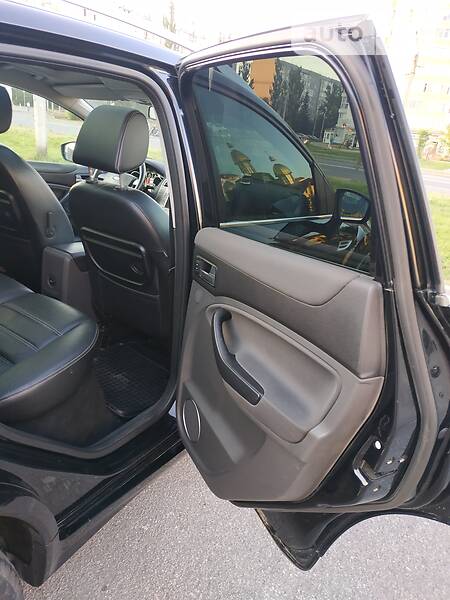 Позашляховик / Кросовер Ford Kuga 2011 в Івано-Франківську