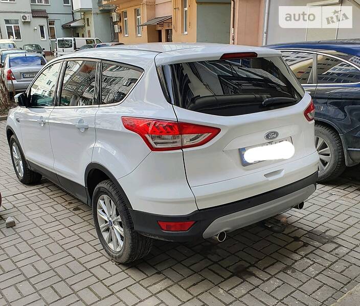 Позашляховик / Кросовер Ford Kuga 2015 в Івано-Франківську