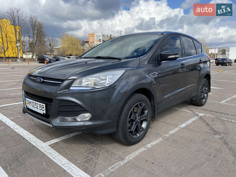 Позашляховик / Кросовер Ford Kuga 2015 в Житомирі
