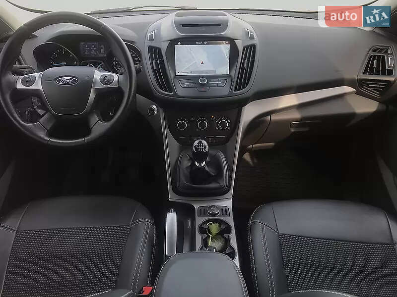 Позашляховик / Кросовер Ford Kuga 2015 в Житомирі