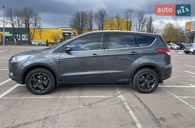 Внедорожник / Кроссовер Ford Kuga 2015 в 