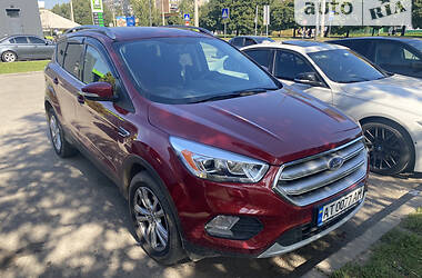 Внедорожник / Кроссовер Ford Kuga 2017 в Ивано-Франковске