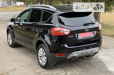 Внедорожник / Кроссовер Ford Kuga 2012 в 