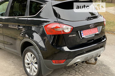 Внедорожник / Кроссовер Ford Kuga 2012 в 