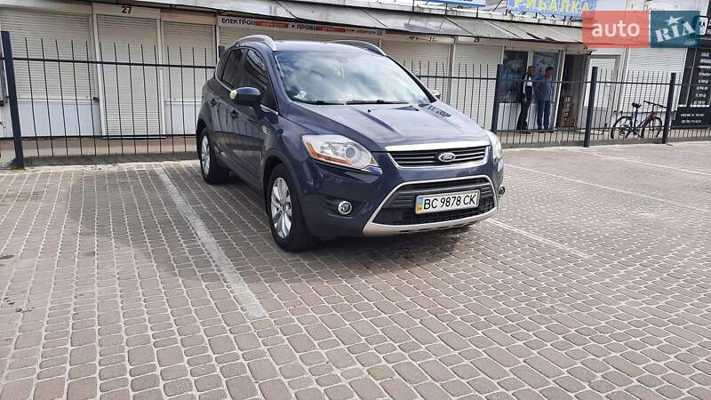 Внедорожник / Кроссовер Ford Kuga 2011 в 