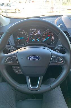 Внедорожник / Кроссовер Ford Kuga 2018 в 