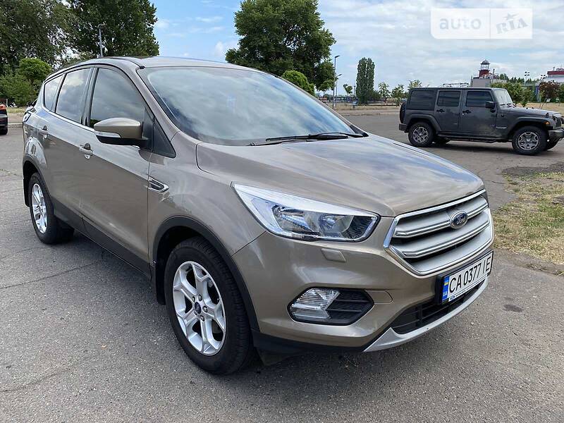 Позашляховик / Кросовер Ford Kuga 2019 в Черкасах фото 2 Позашляховик / Кросовер Ford Kuga 2019 в Черкасах