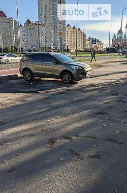 Внедорожник / Кроссовер Ford Kuga 2013 в Киеве