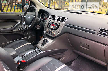 Позашляховик / Кросовер Ford Kuga 2010 в 