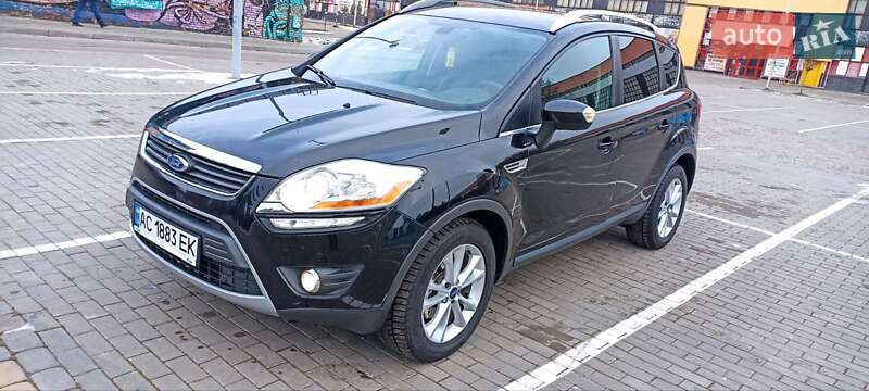 Позашляховик / Кросовер Ford Kuga 2011 в Луцьку