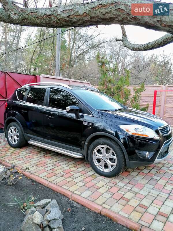 Внедорожник / Кроссовер Ford Kuga 2010 в Одессе