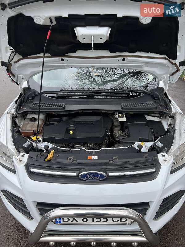 Позашляховик / Кросовер Ford Kuga 2016 в Красилові