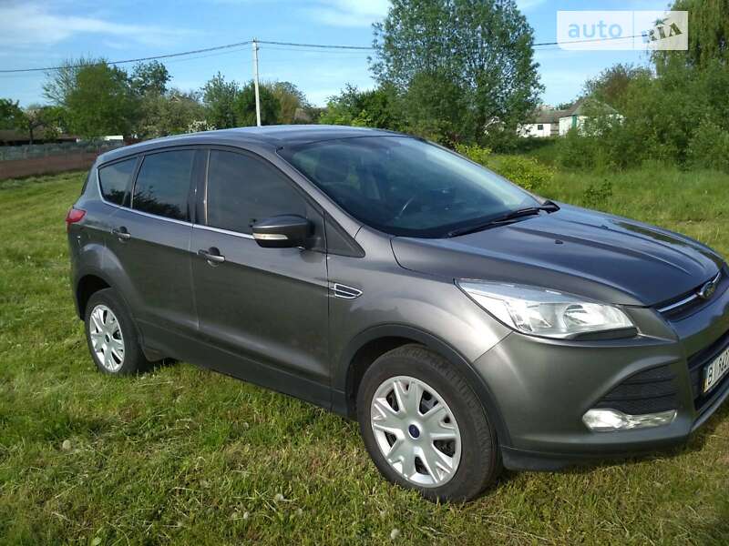 Внедорожник / Кроссовер Ford Kuga 2014 в Миргороде