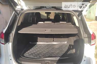 Внедорожник / Кроссовер Ford Kuga 2015 в 