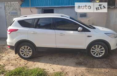 Внедорожник / Кроссовер Ford Kuga 2015 в 