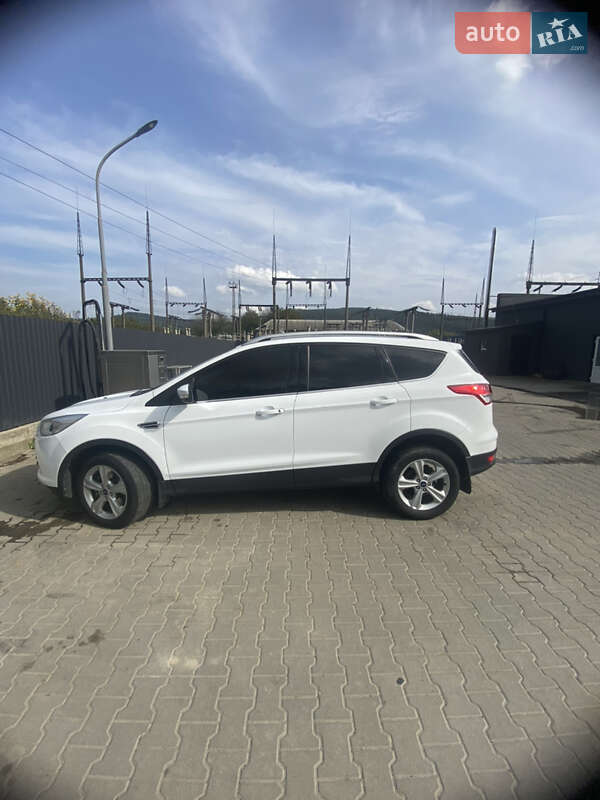 Позашляховик / Кросовер Ford Kuga 2013 в Львові