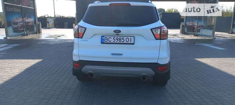 Внедорожник / Кроссовер Ford Kuga 2017 в Жовкве