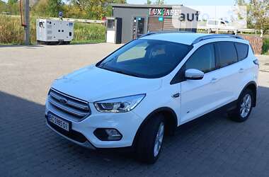 Внедорожник / Кроссовер Ford Kuga 2017 в Жовкве