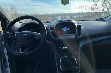 Внедорожник / Кроссовер Ford Kuga 2017 в Днепре