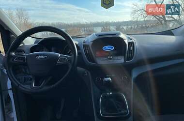 Внедорожник / Кроссовер Ford Kuga 2017 в Днепре