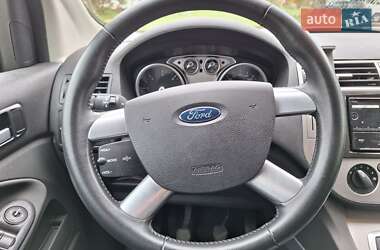 Позашляховик / Кросовер Ford Kuga 2011 в Червонограді